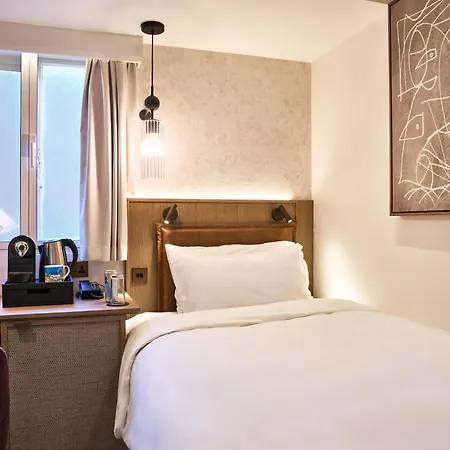 Radisson Blu Hotel, London Tottenham Court Road-3